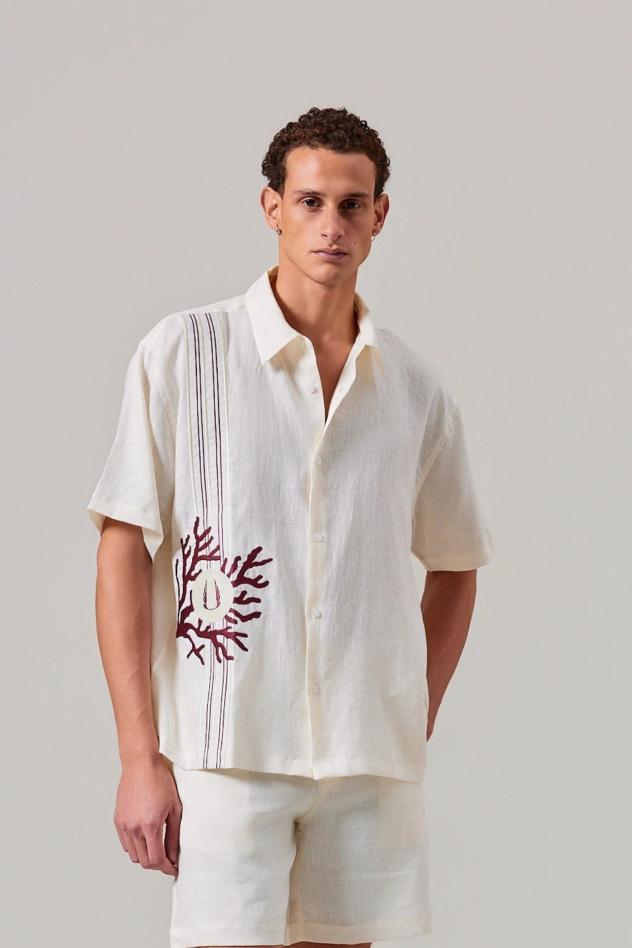 Riviera Linen Shirt, studio image